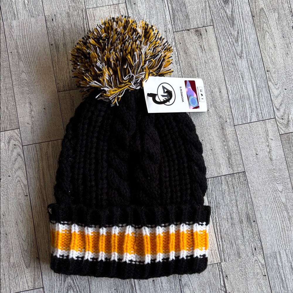 Iowa‎ Hawkeyes Hat Black & Gold Pom Winter CableKnit Thick Beanie NCAA NEW GIFT